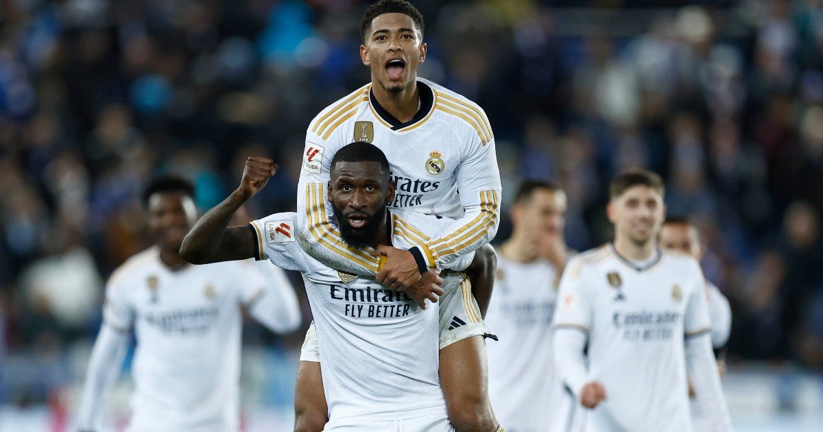 Real Madrid ends the year on top with victory over Alavés
