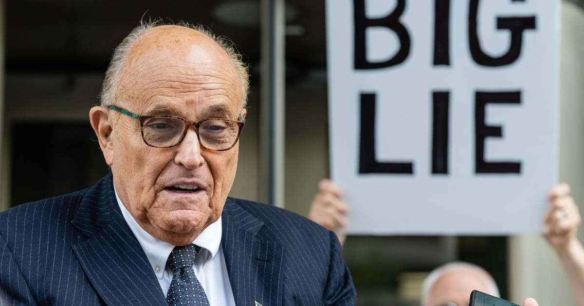 Rudolph Giuliani, Trump's former lawyer, files for bankruptcy after being sanctioned for interference in Georgia