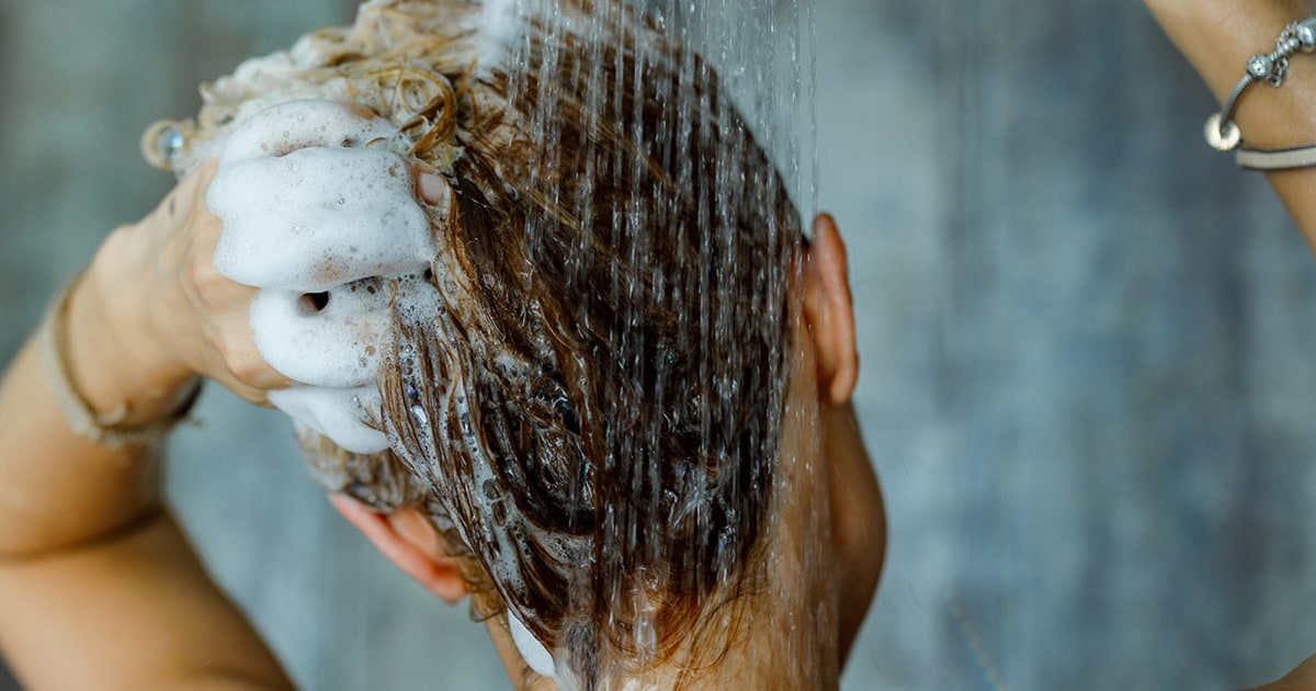 Is it really necessary to bathe every day?  These Doctors' Responses May Surprise You