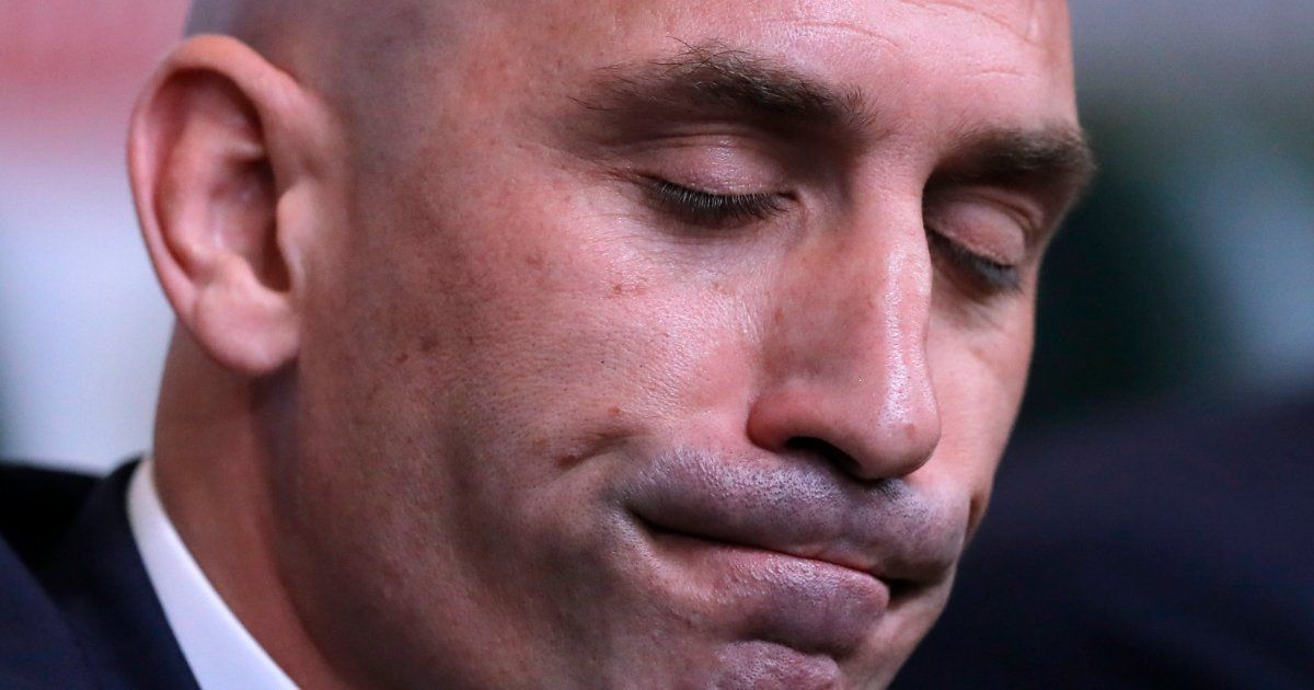 Rubiales loses appeal against three-year suspension for kissing Hermoso