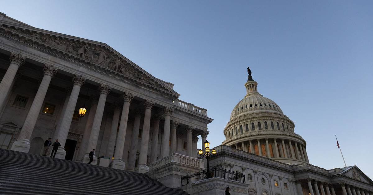 US Government Shutdown: Senate Approves Temporary Funding