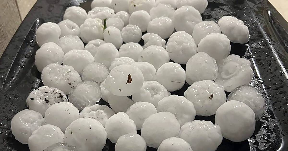 'Gorilla hail': These are the huge balls of ice left by a storm in Kansas and Missouri