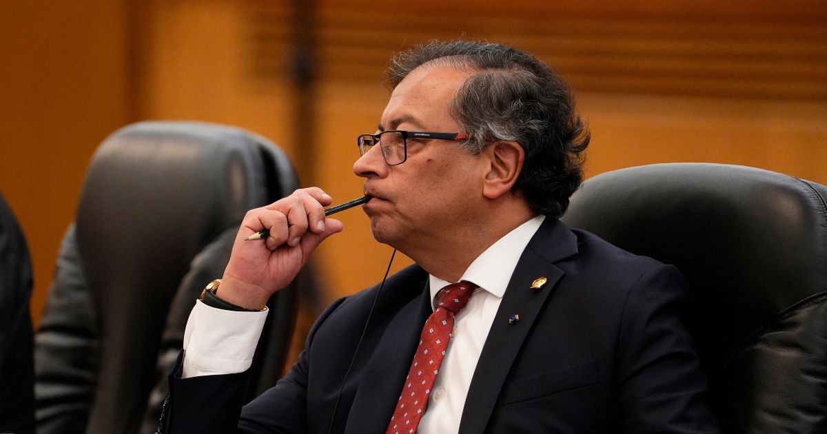Gustavo Petro proposes to change the Constitution;  opposition calls it "dangerous"