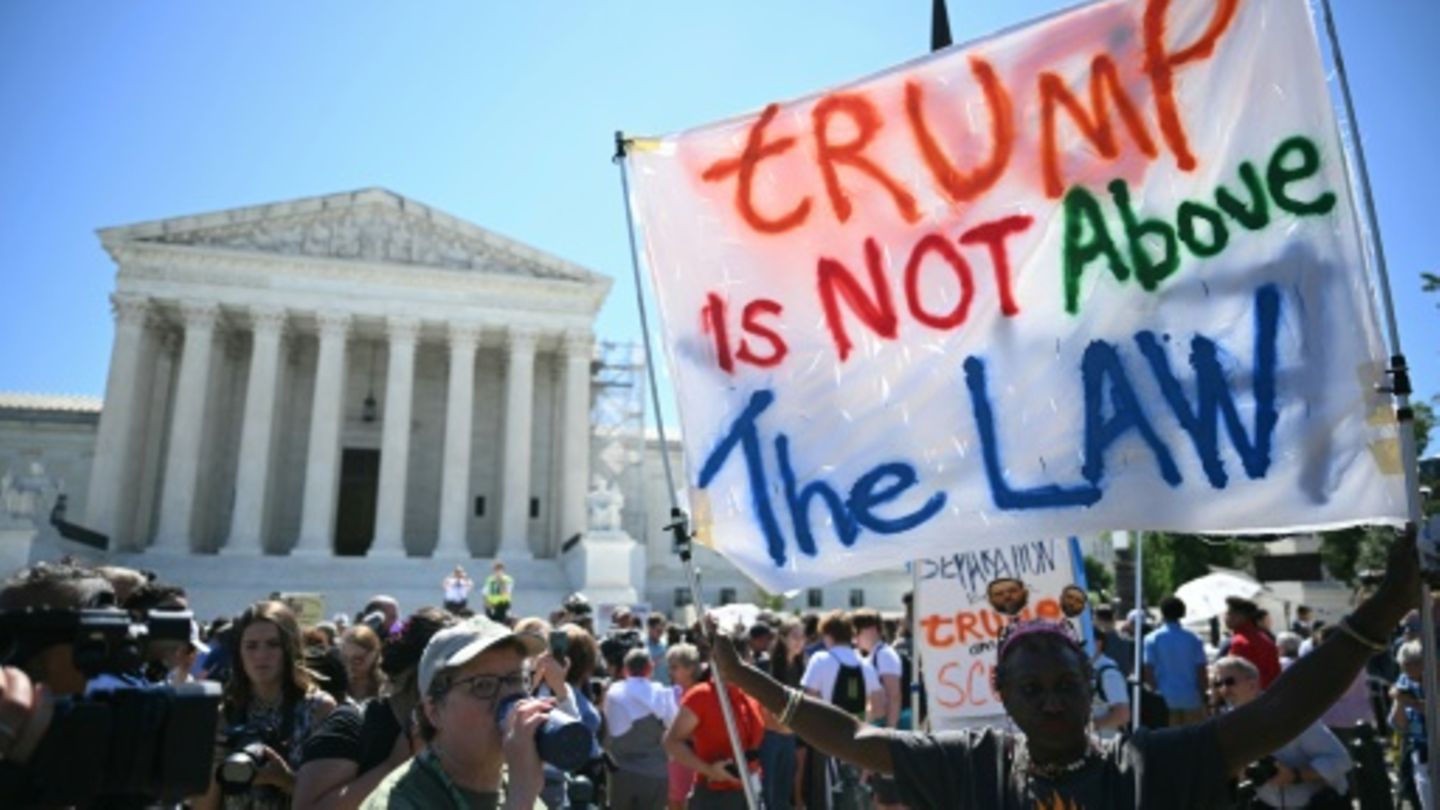 Protest gegen Trump am Montag vor dem Supreme Court